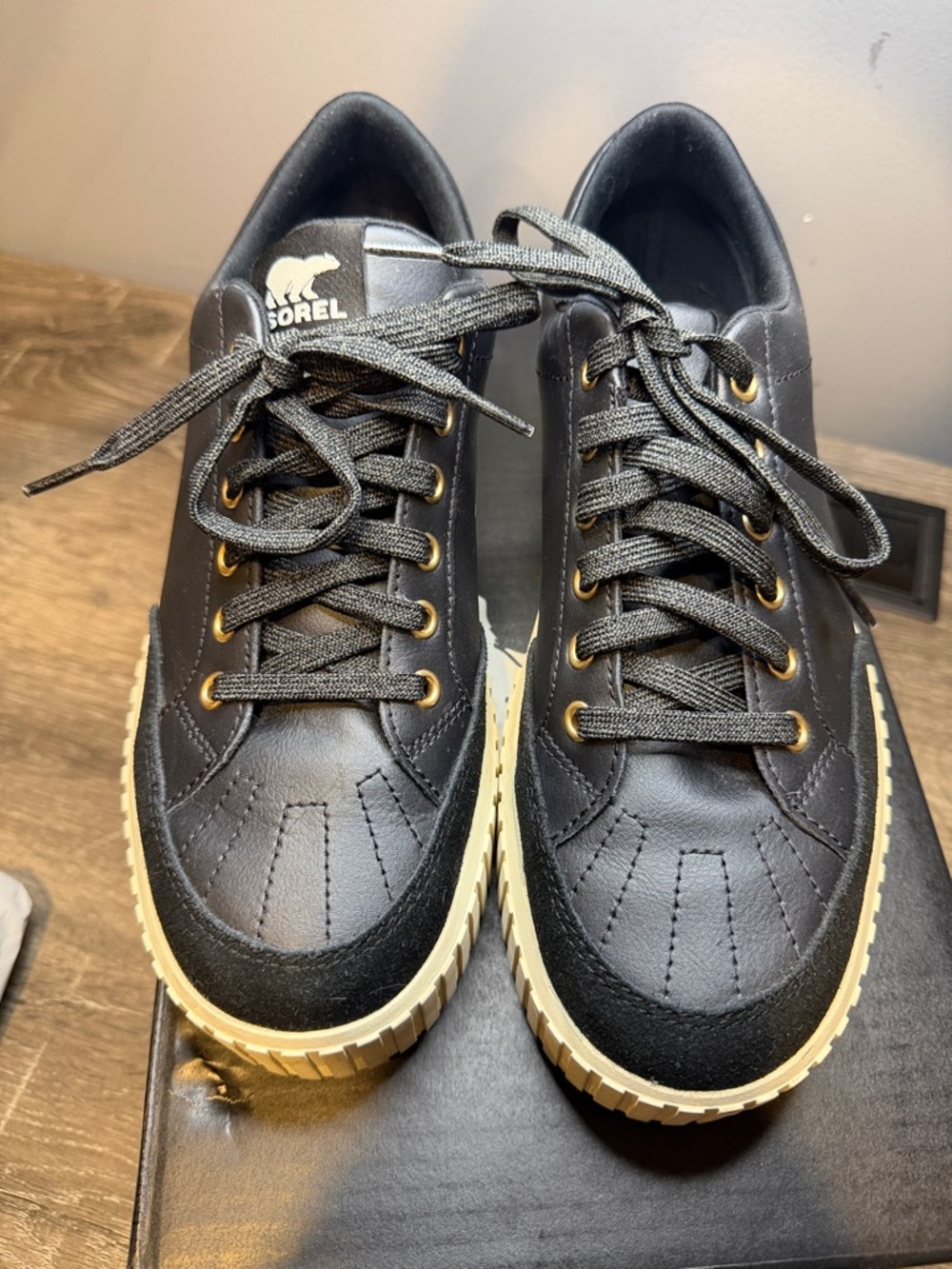 Sorel Womens Black Ona Ave Low Sneakers with Cream Sole